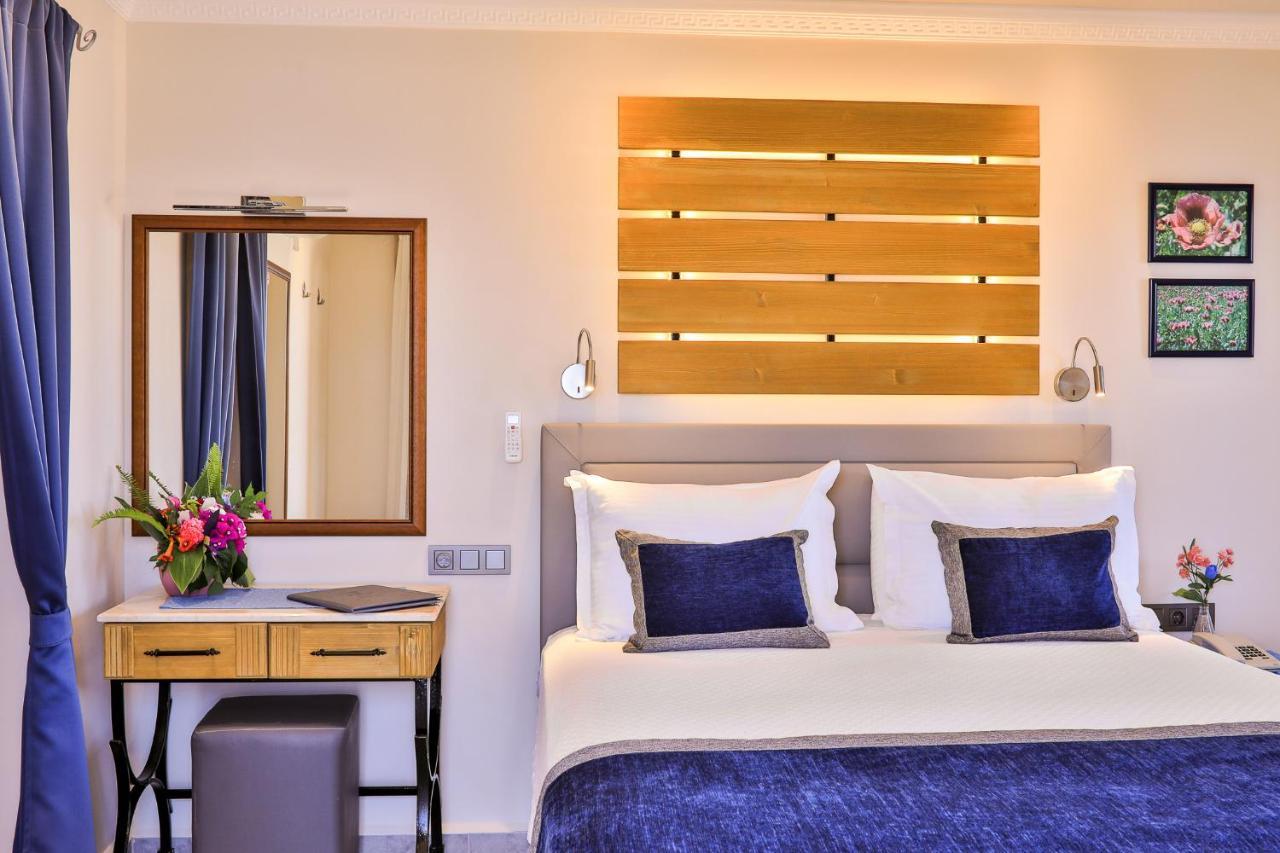 Hadrian Hotel คาช ภายนอก รูปภาพ
