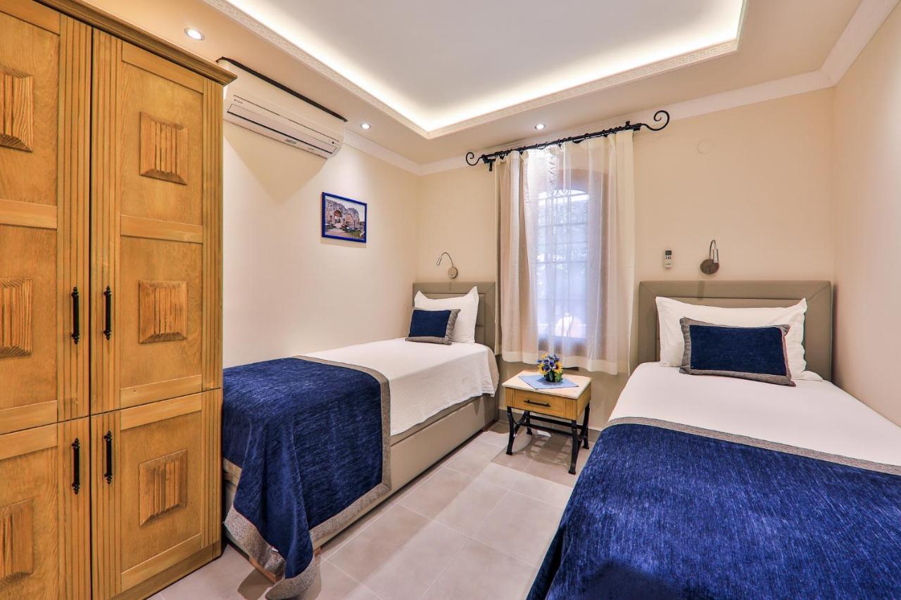 Hadrian Hotel คาช ภายนอก รูปภาพ