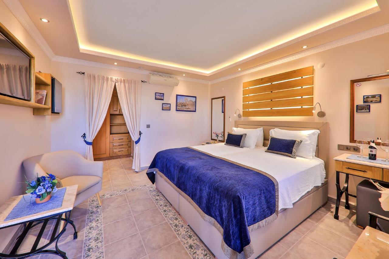 Hadrian Hotel คาช ภายนอก รูปภาพ