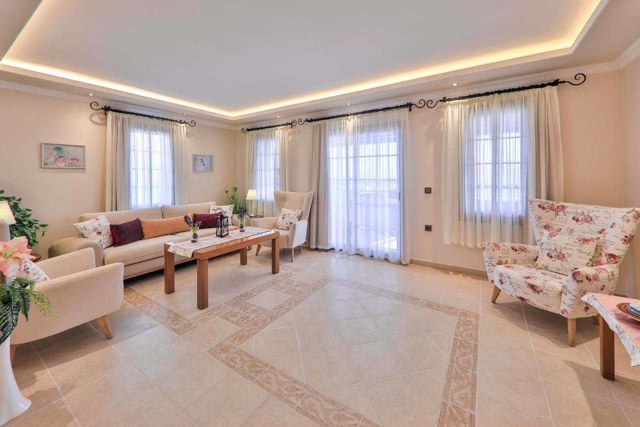 Hadrian Hotel คาช ภายนอก รูปภาพ
