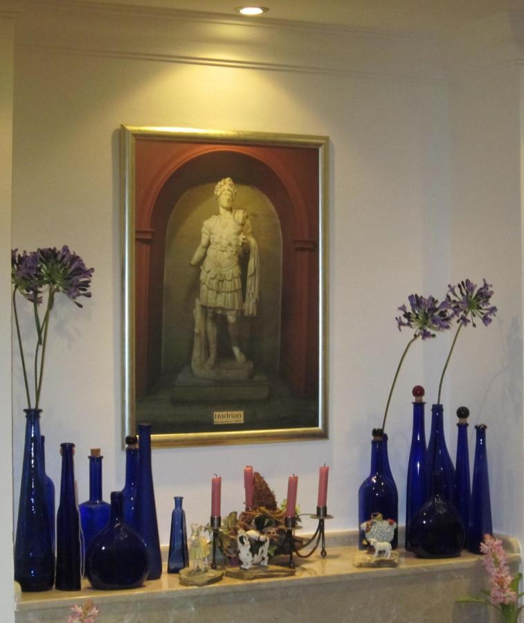 Hadrian Hotel คาช ภายนอก รูปภาพ