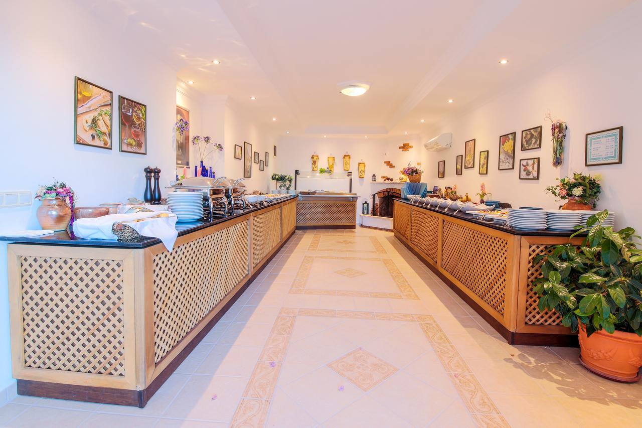 Hadrian Hotel คาช ภายนอก รูปภาพ