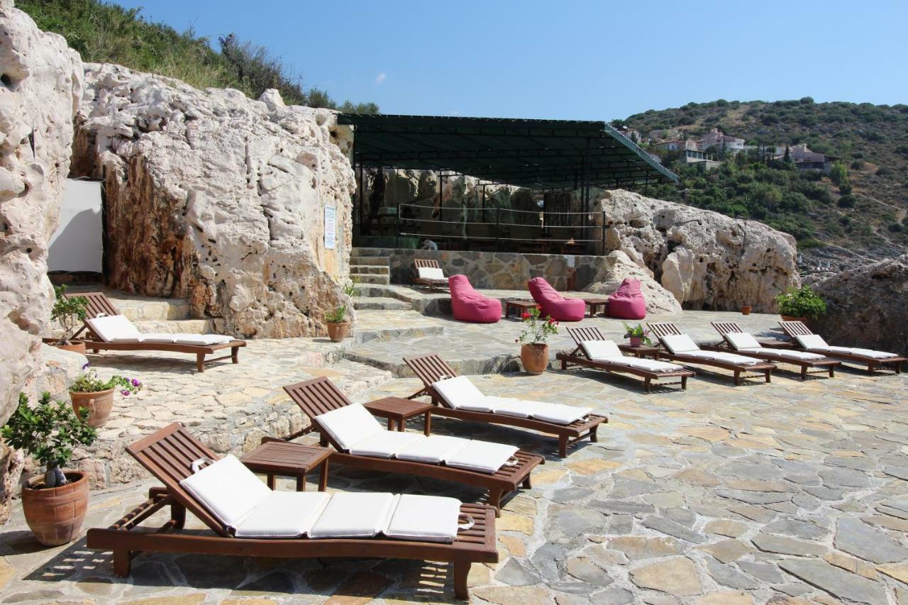 Hadrian Hotel คาช ภายนอก รูปภาพ